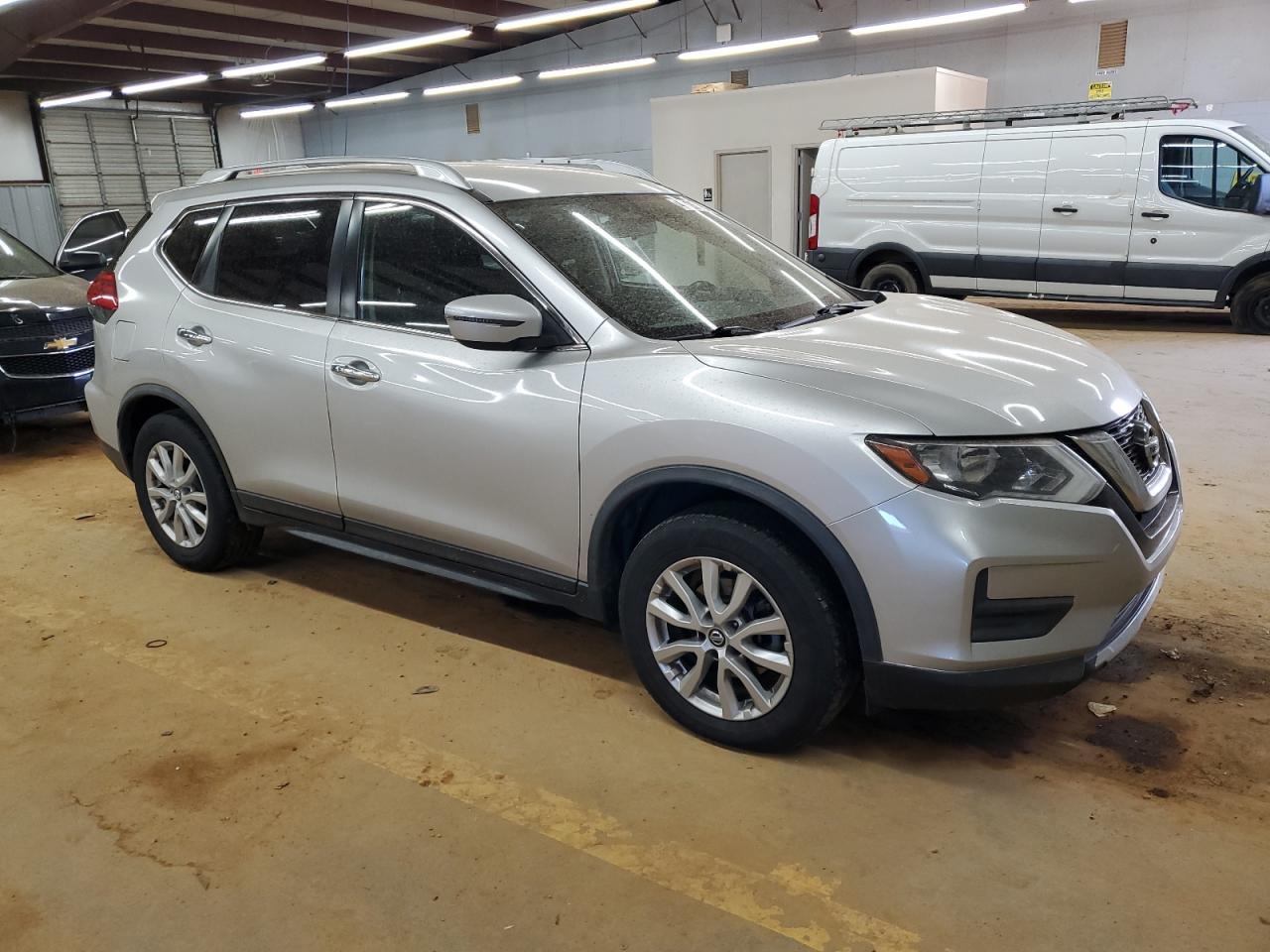 2017 NISSAN ROGUE S - Фото 4