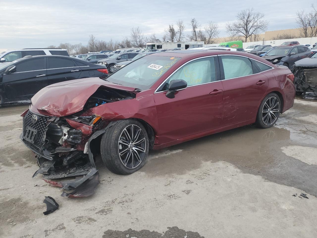 2019 TOYOTA AVALON XLE