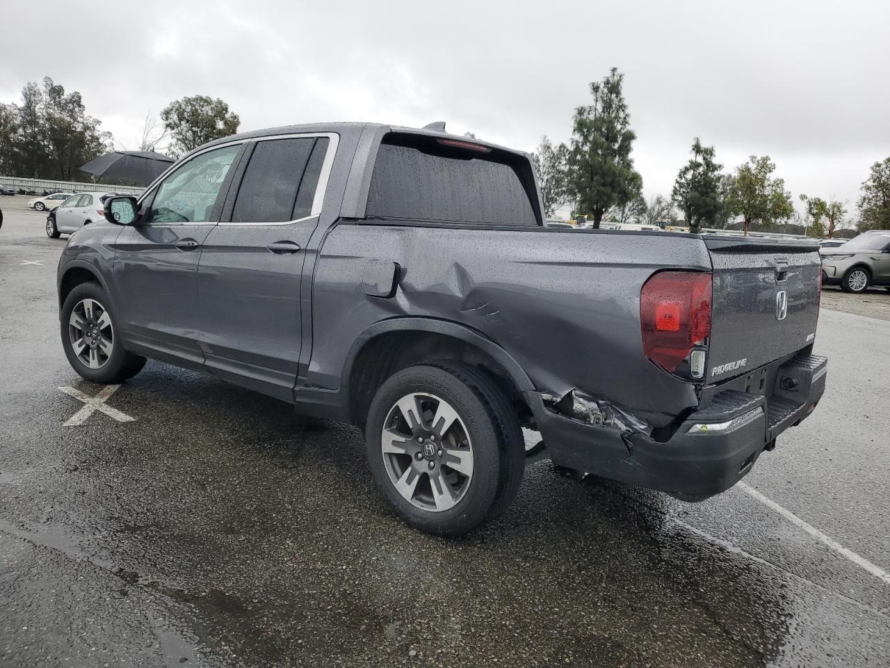 2017 HONDA RIDGELINE - Фото 2
