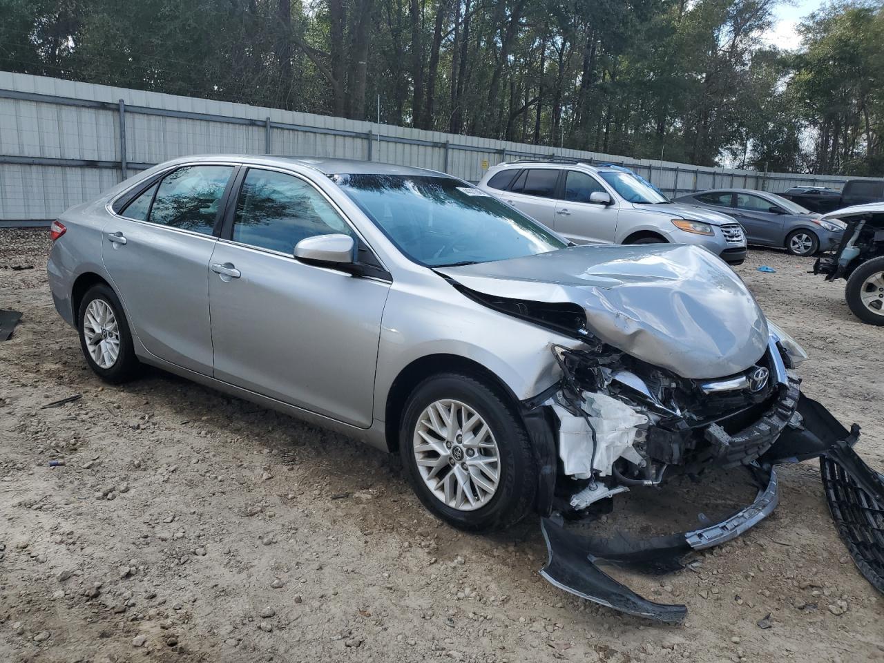 2017 TOYOTA CAMRY LE - Фото 4