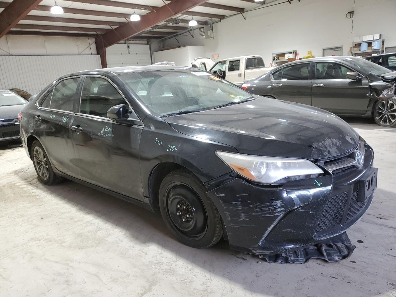 2017 TOYOTA CAMRY LE - Image 4
