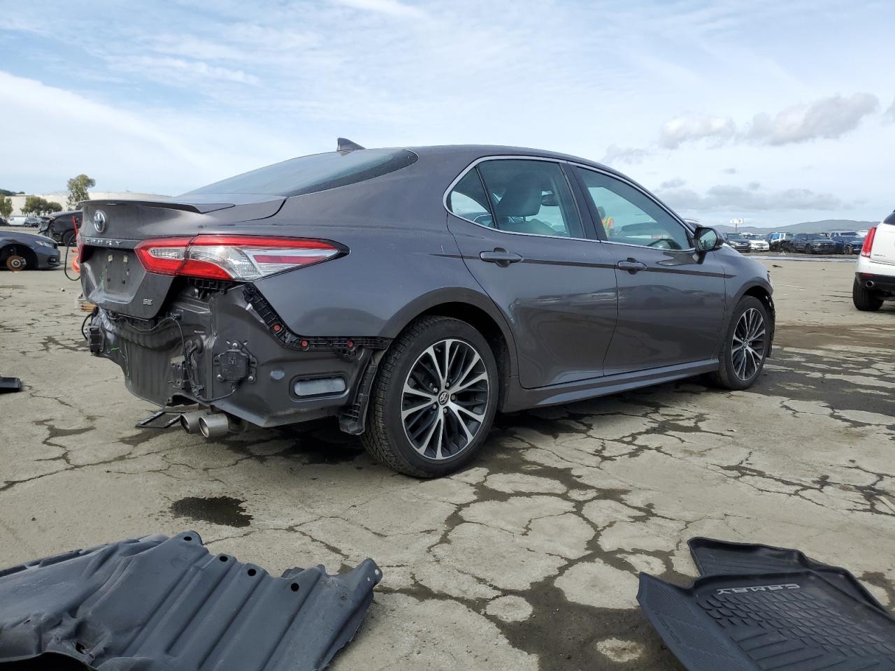 2019 TOYOTA CAMRY L - Image 3