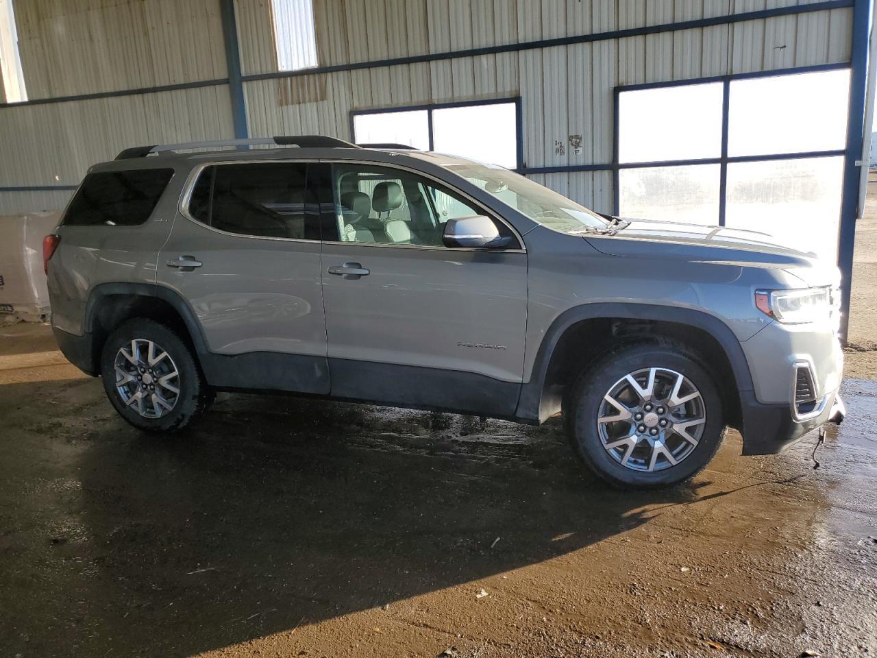 2023 GMC ACADIA SLT - Image 4