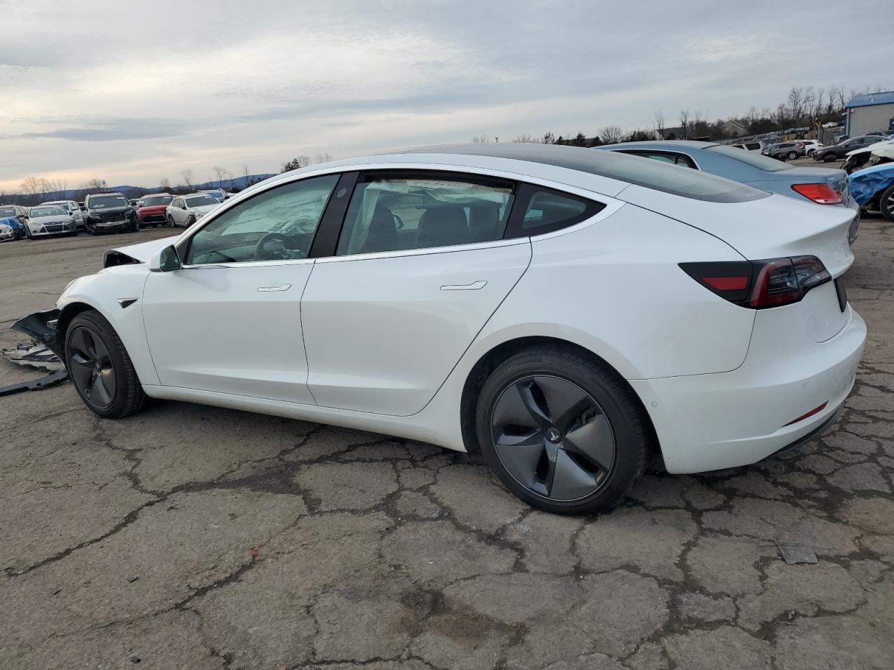 2019 TESLA MODEL 3 - Image 2