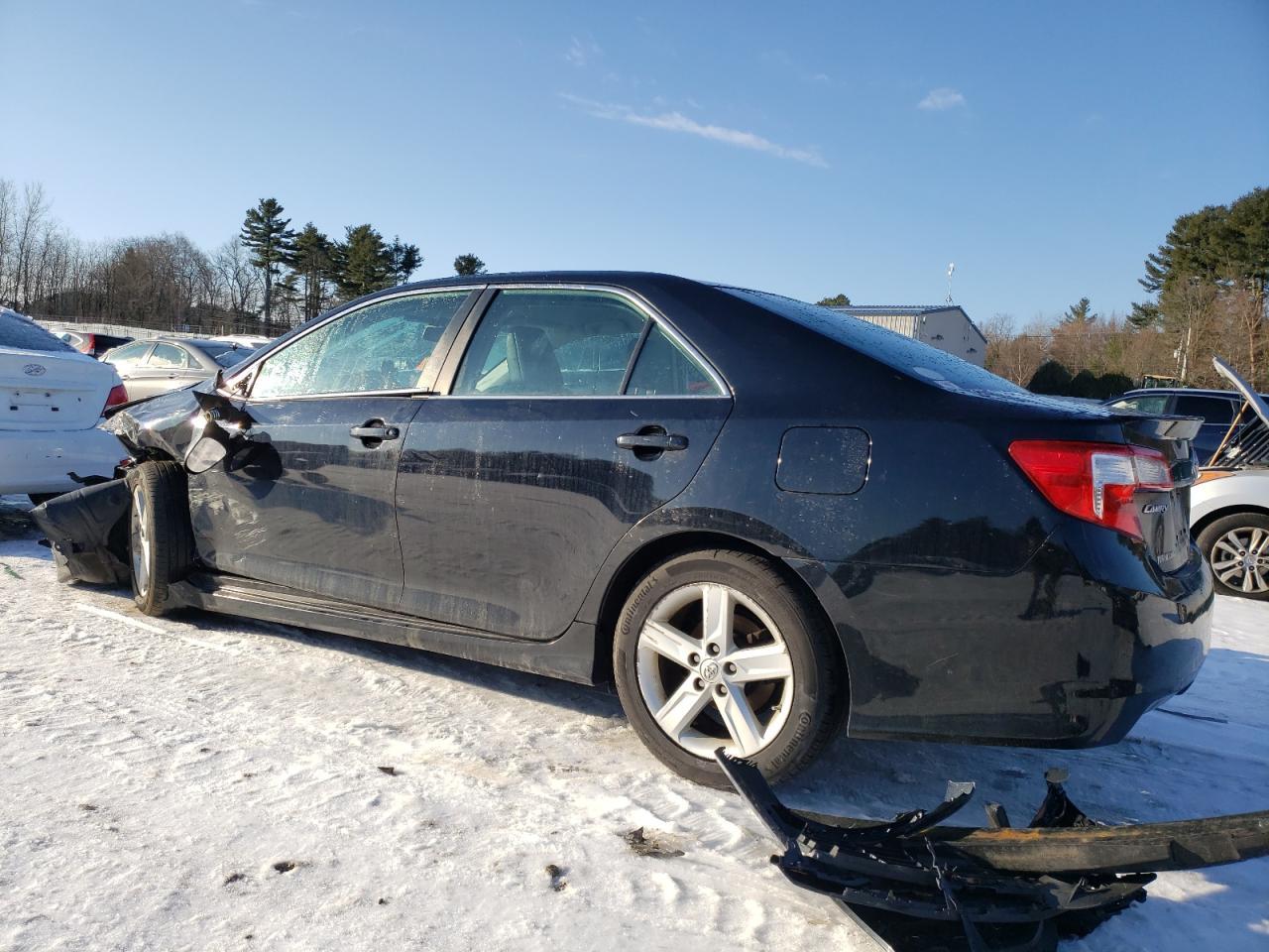 2013 TOYOTA CAMRY L - Фото 2