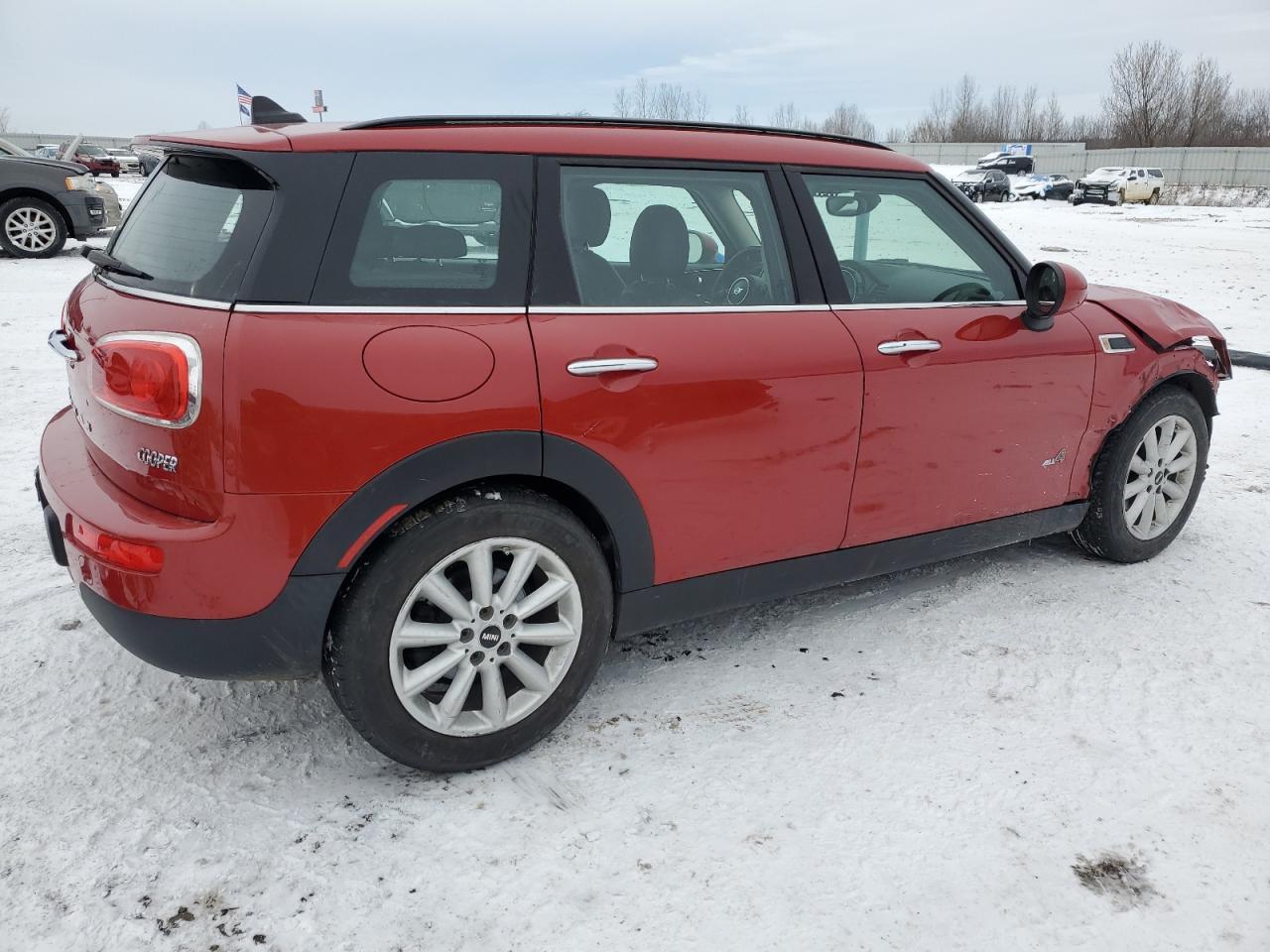 2017 MINI COOPER CLU - Image 3