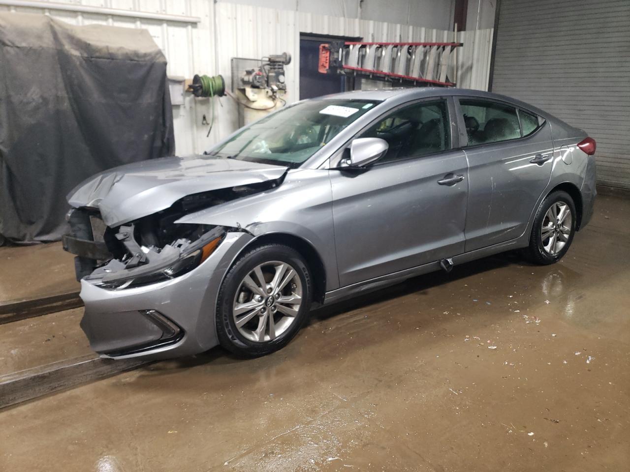 2018 HYUNDAI ELANTRA SE