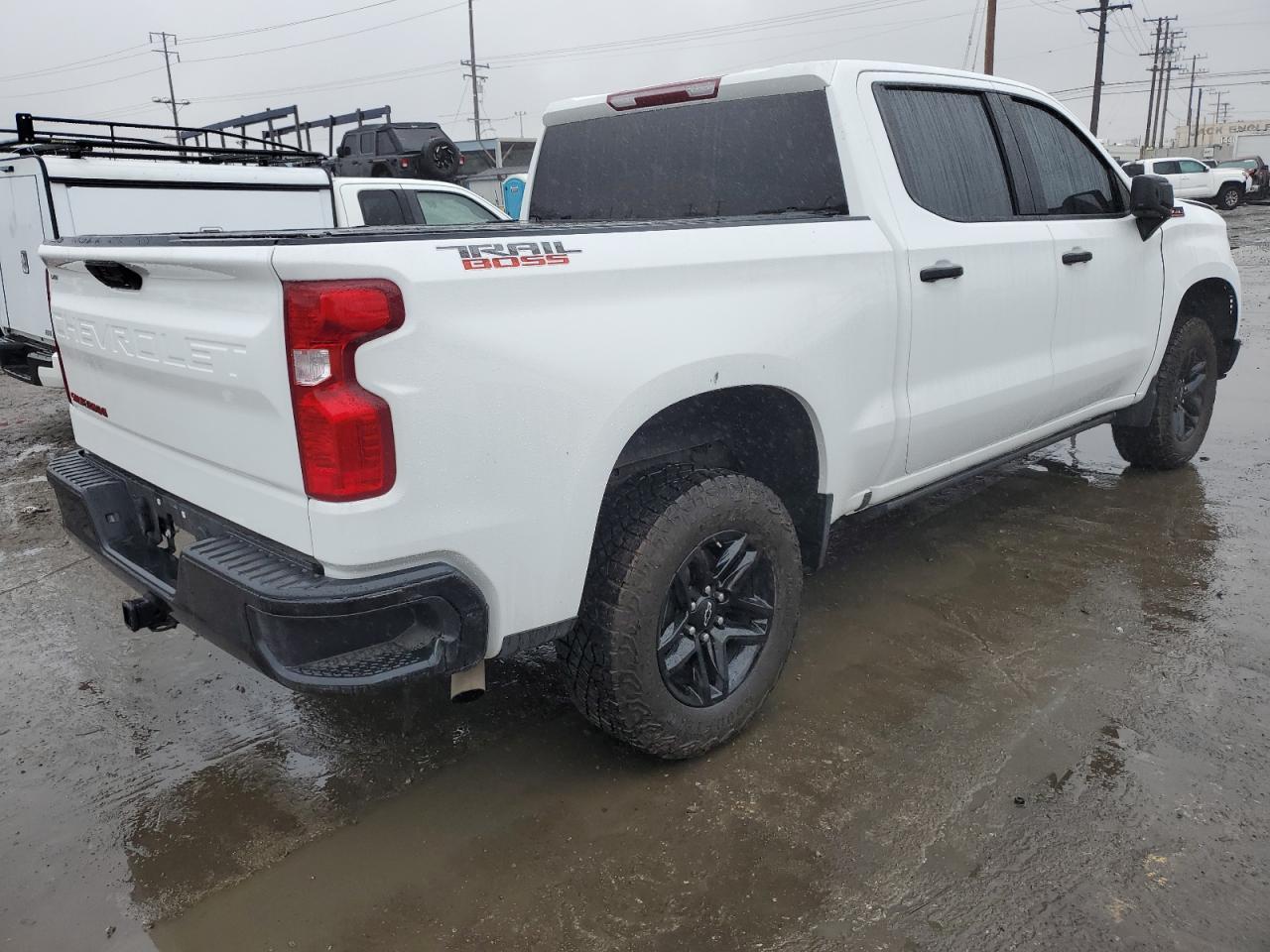 2023 CHEVROLET SILVERADO - Фото 3