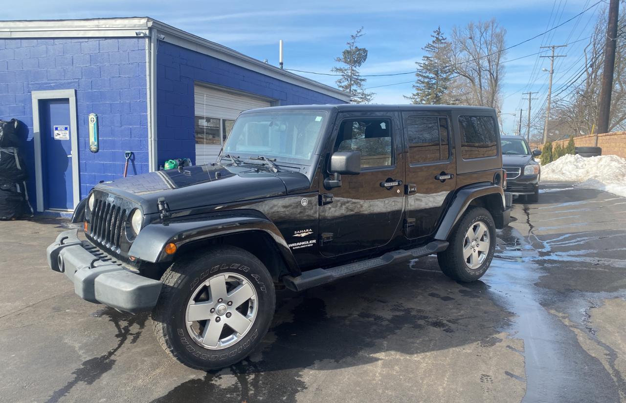 2012 JEEP WRANGLER U - Image 2