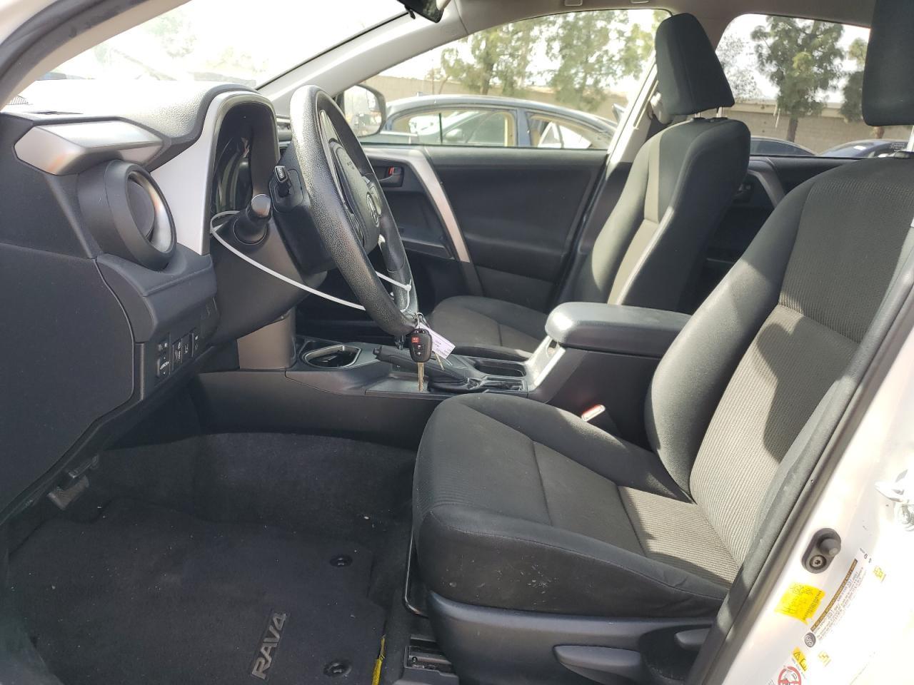 2017 TOYOTA RAV4 LE - Image 7
