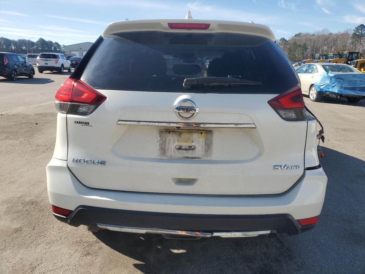 2017 NISSAN ROGUE S - Image 6