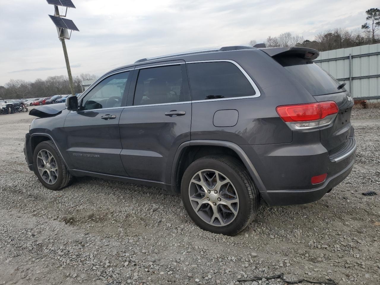 2018 JEEP GRAND CHER - Image 2