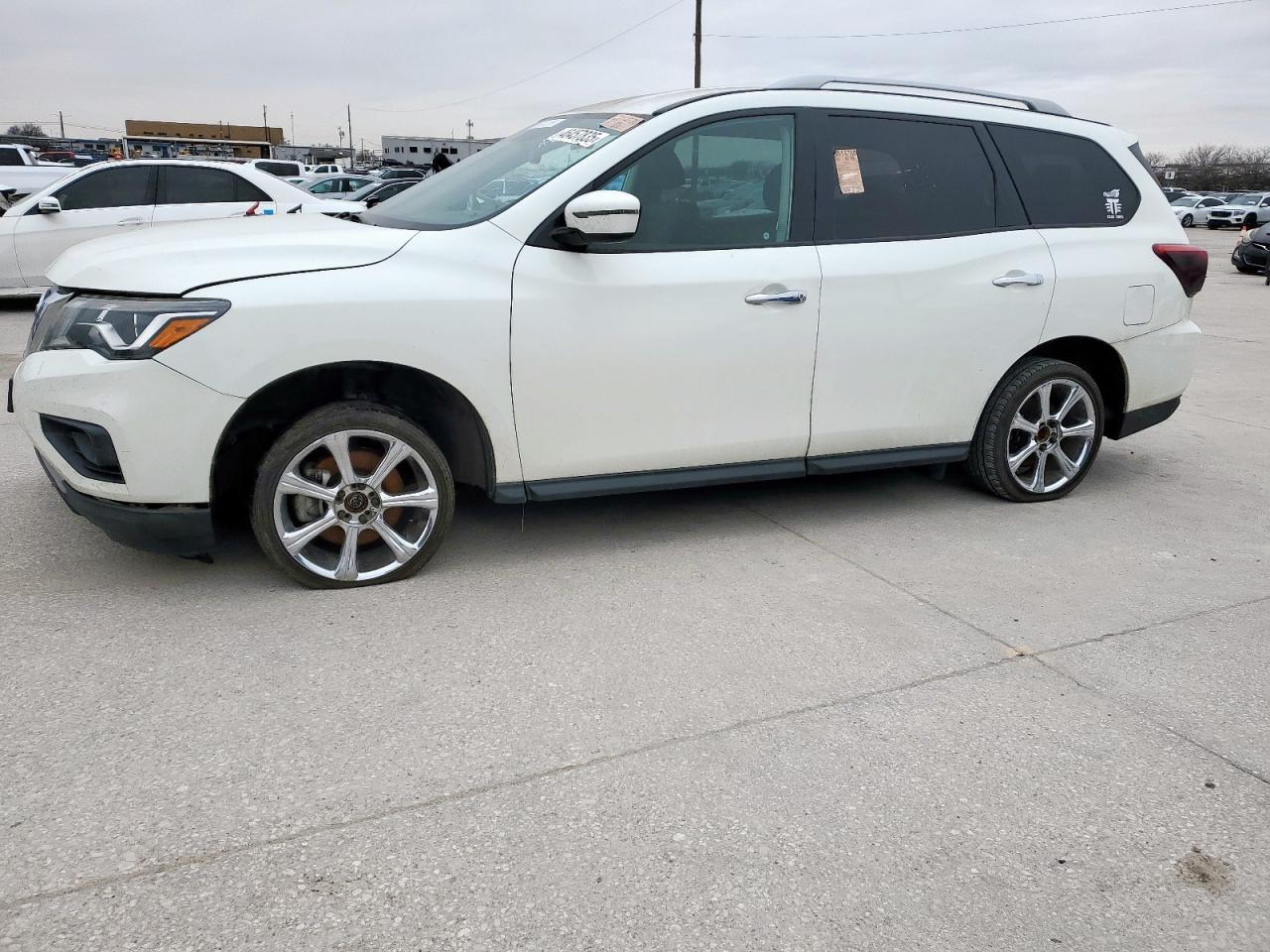 2019 NISSAN PATHFINDER