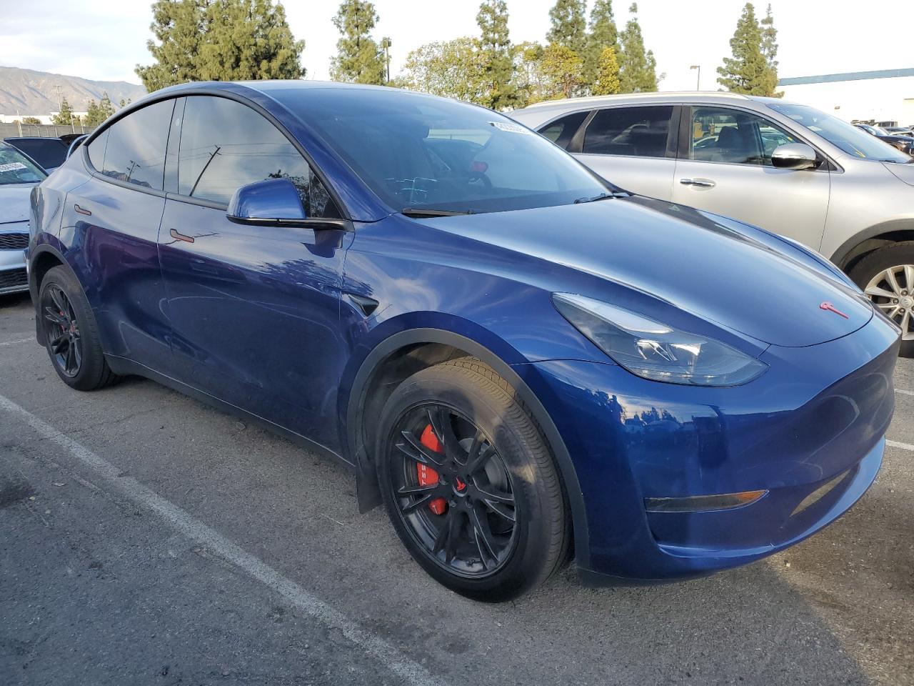 2024 TESLA MODEL Y - Image 4