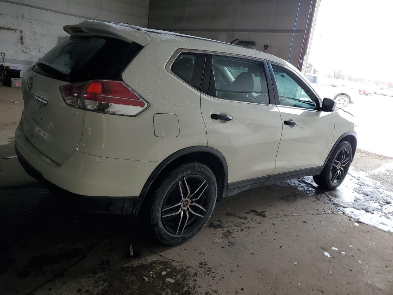 2016 NISSAN ROGUE S - Фото 3