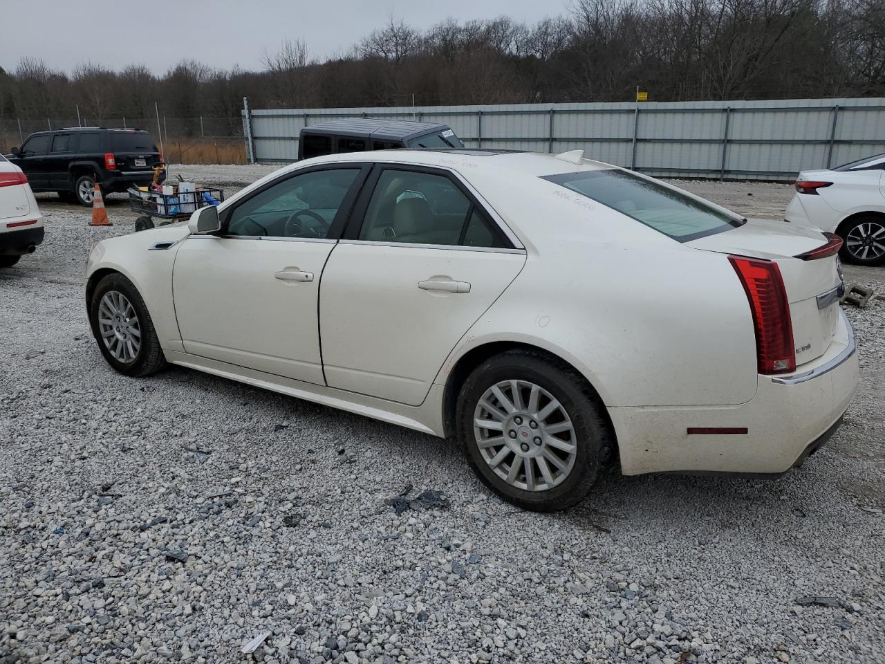 2011 CADILLAC CTS LUXURY - Image 2