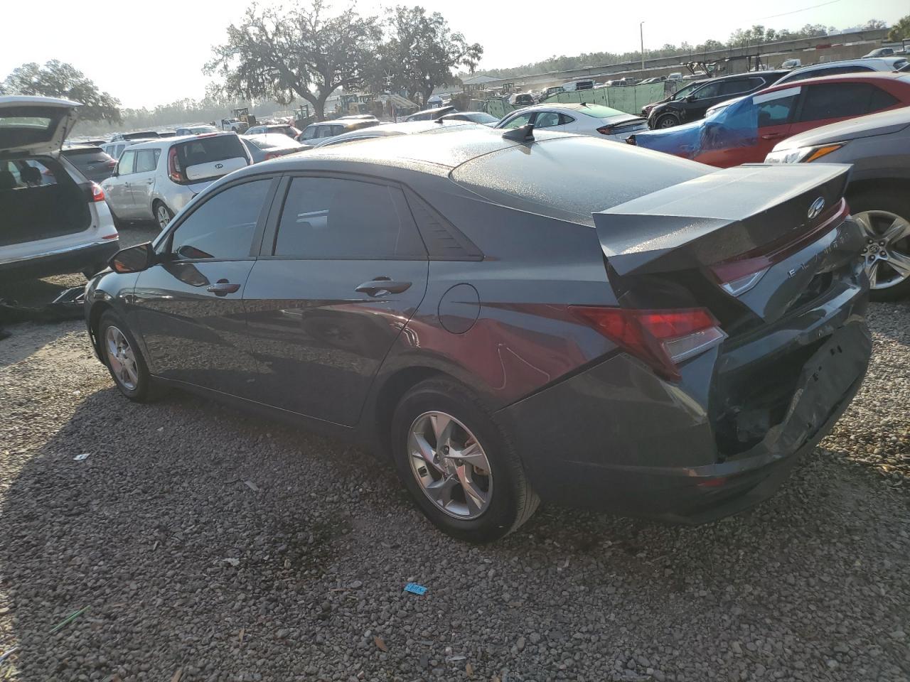 2023 HYUNDAI ELANTRA SE - Фото 2