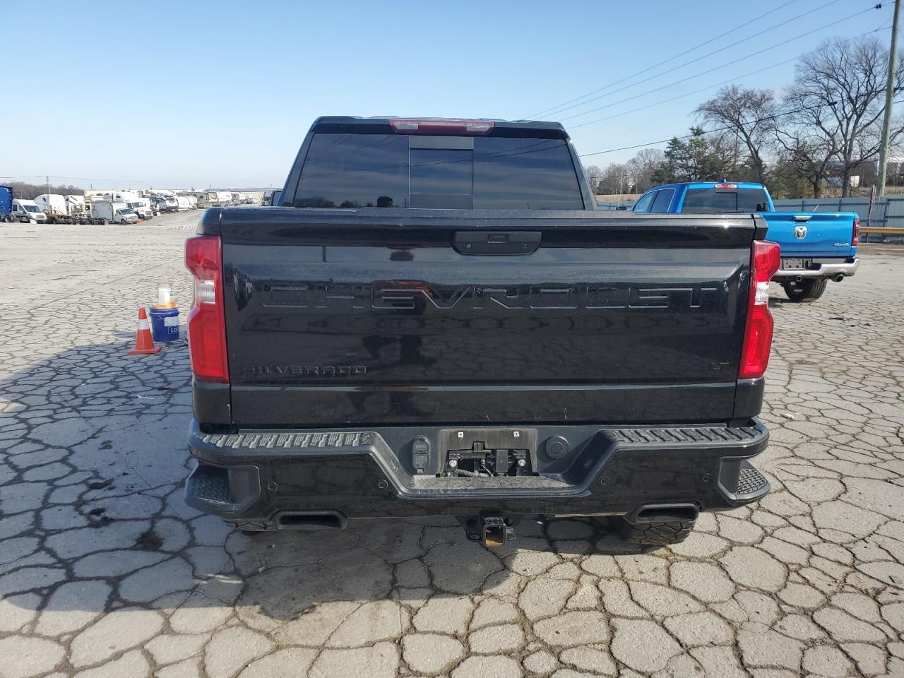 2021 CHEVROLET SILVERADO - Фото 6