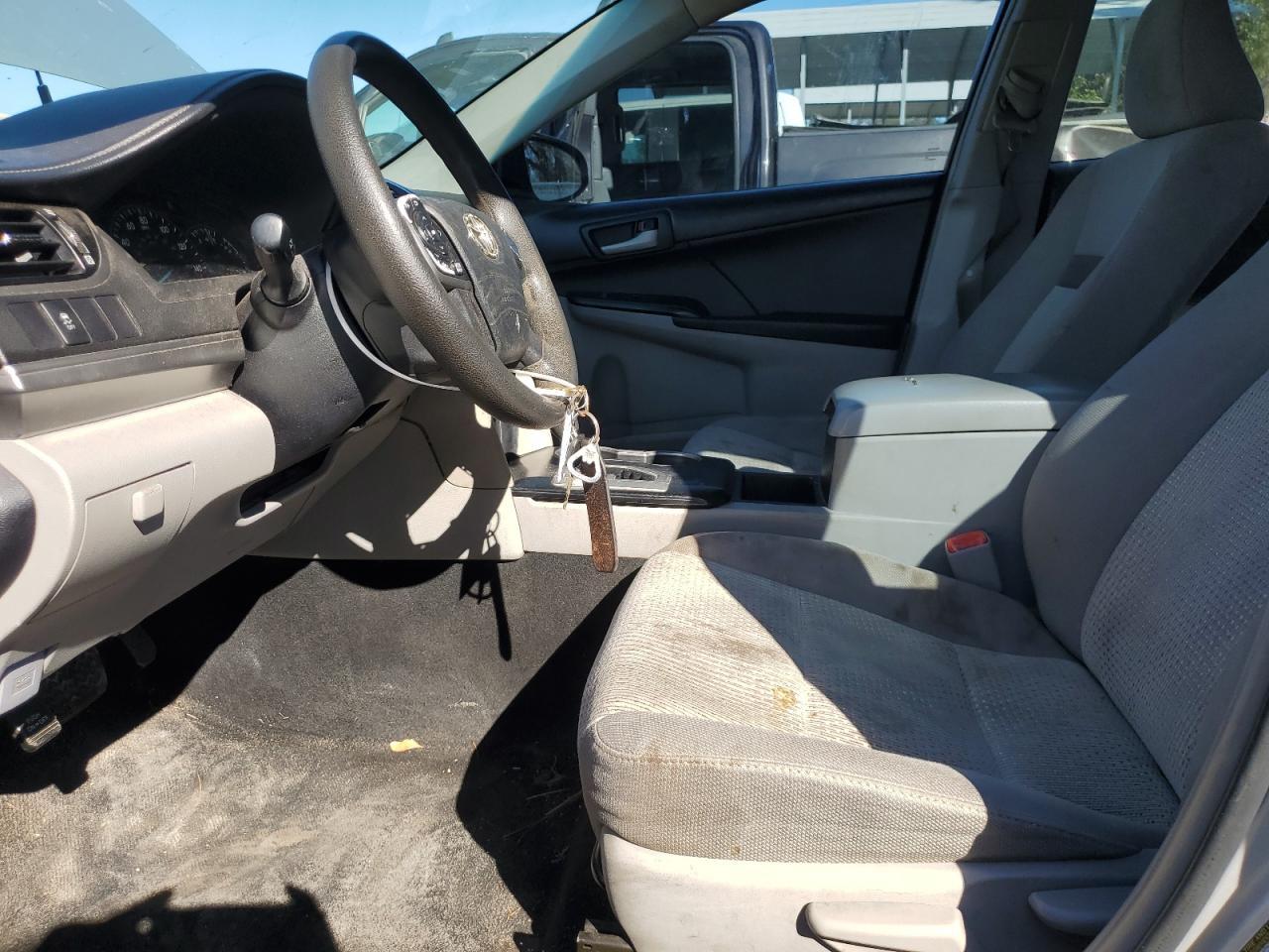 2014 TOYOTA CAMRY L - Фото 7