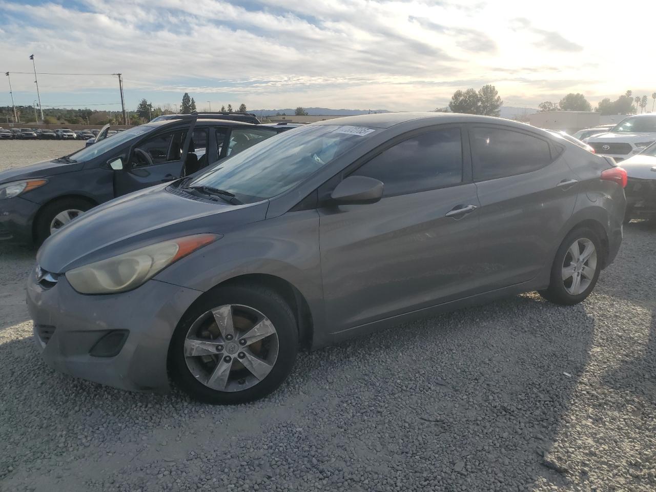2013 HYUNDAI ELANTRA GL