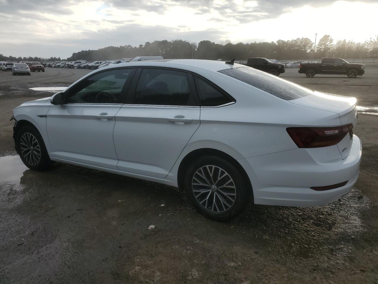 2019 VOLKSWAGEN JETTA SEL - Image 2