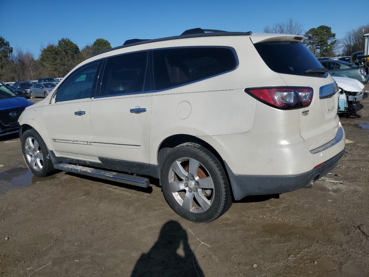 2014 CHEVROLET TRAVERSE L - Image 2