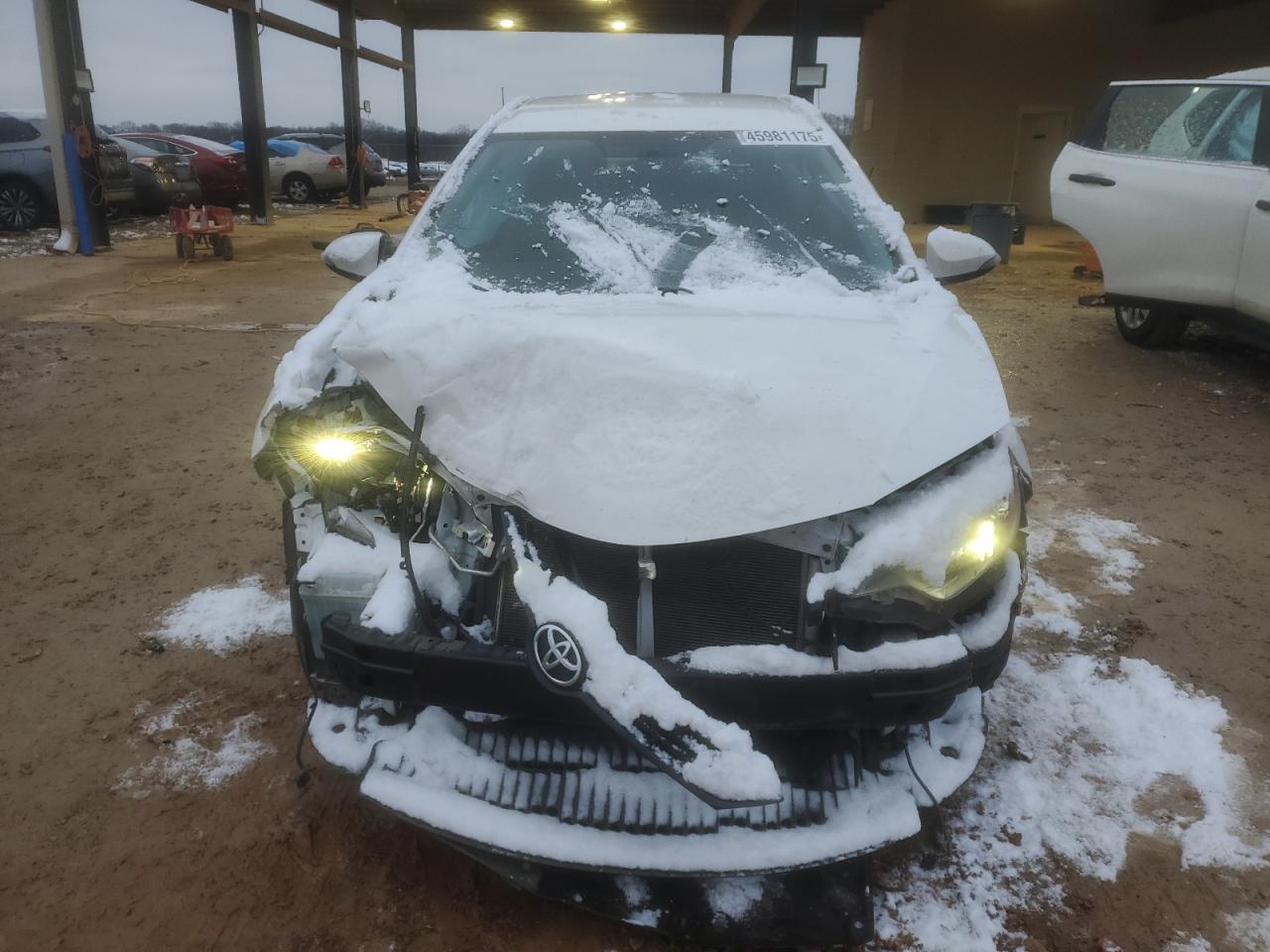 2015 TOYOTA COROLLA L - Фото 5