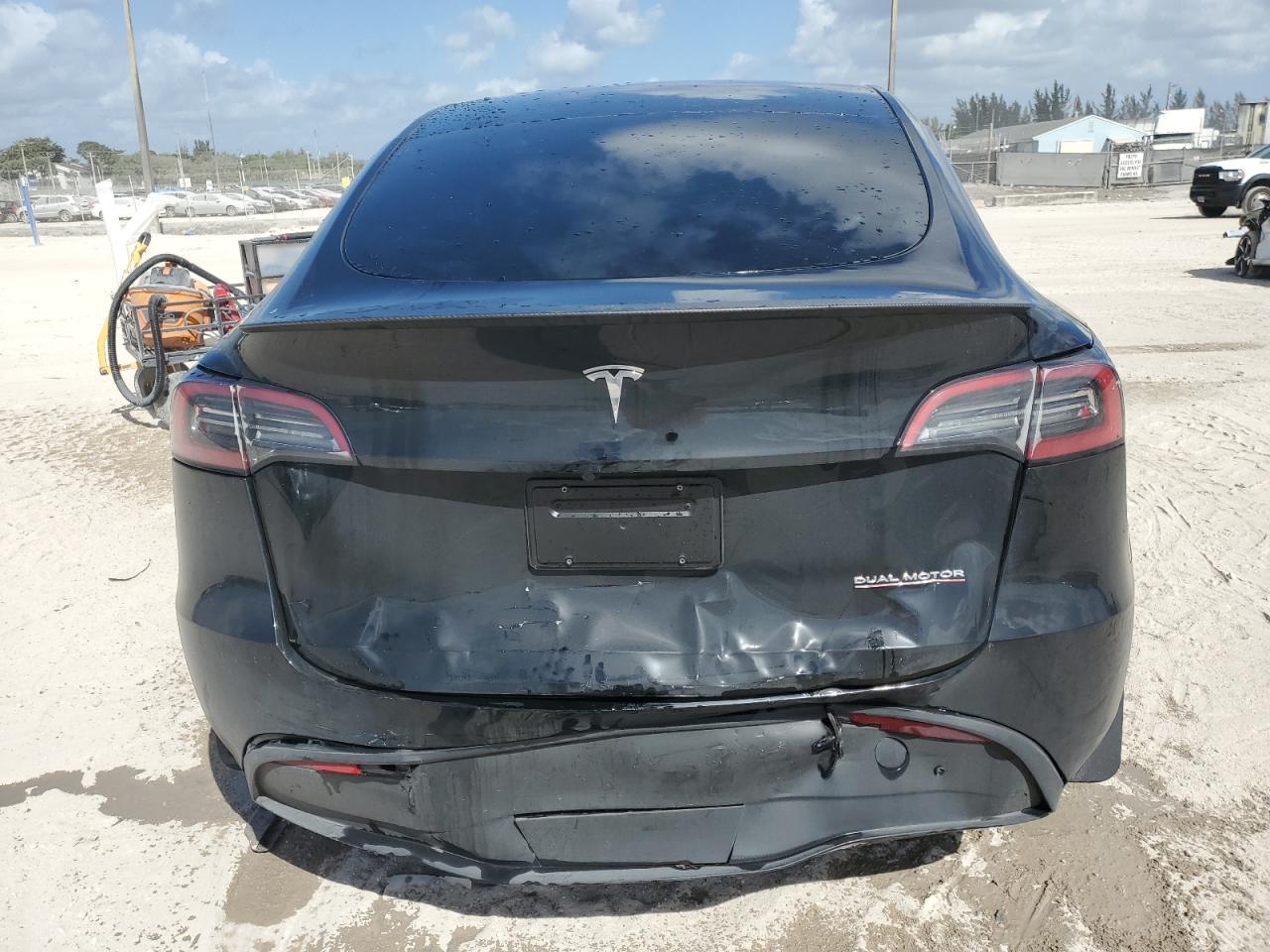 2023 TESLA MODEL Y - Image 6