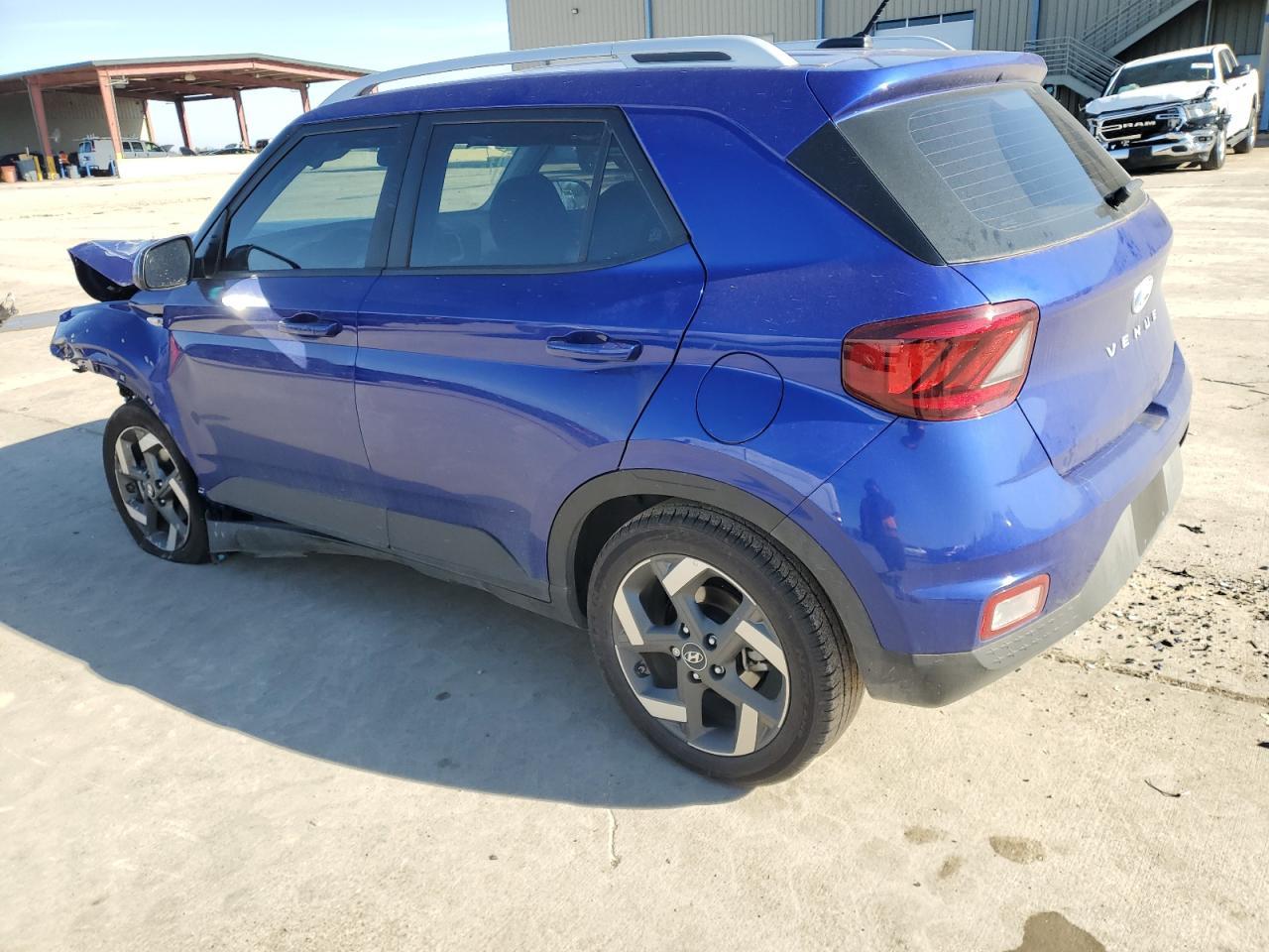 2024 HYUNDAI VENUE SEL - Фото 2