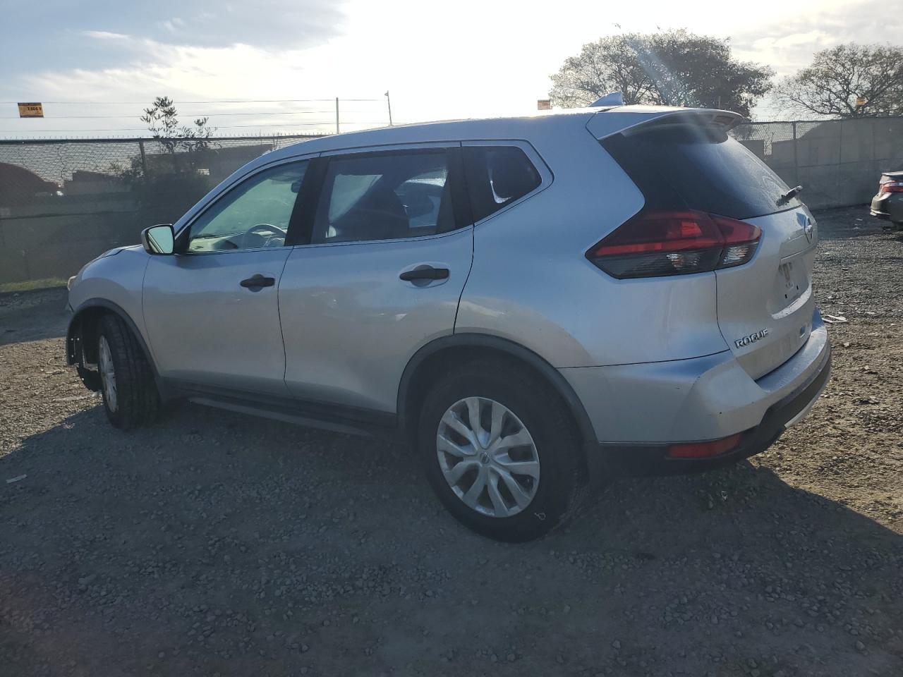 2017 NISSAN ROGUE S - Image 2