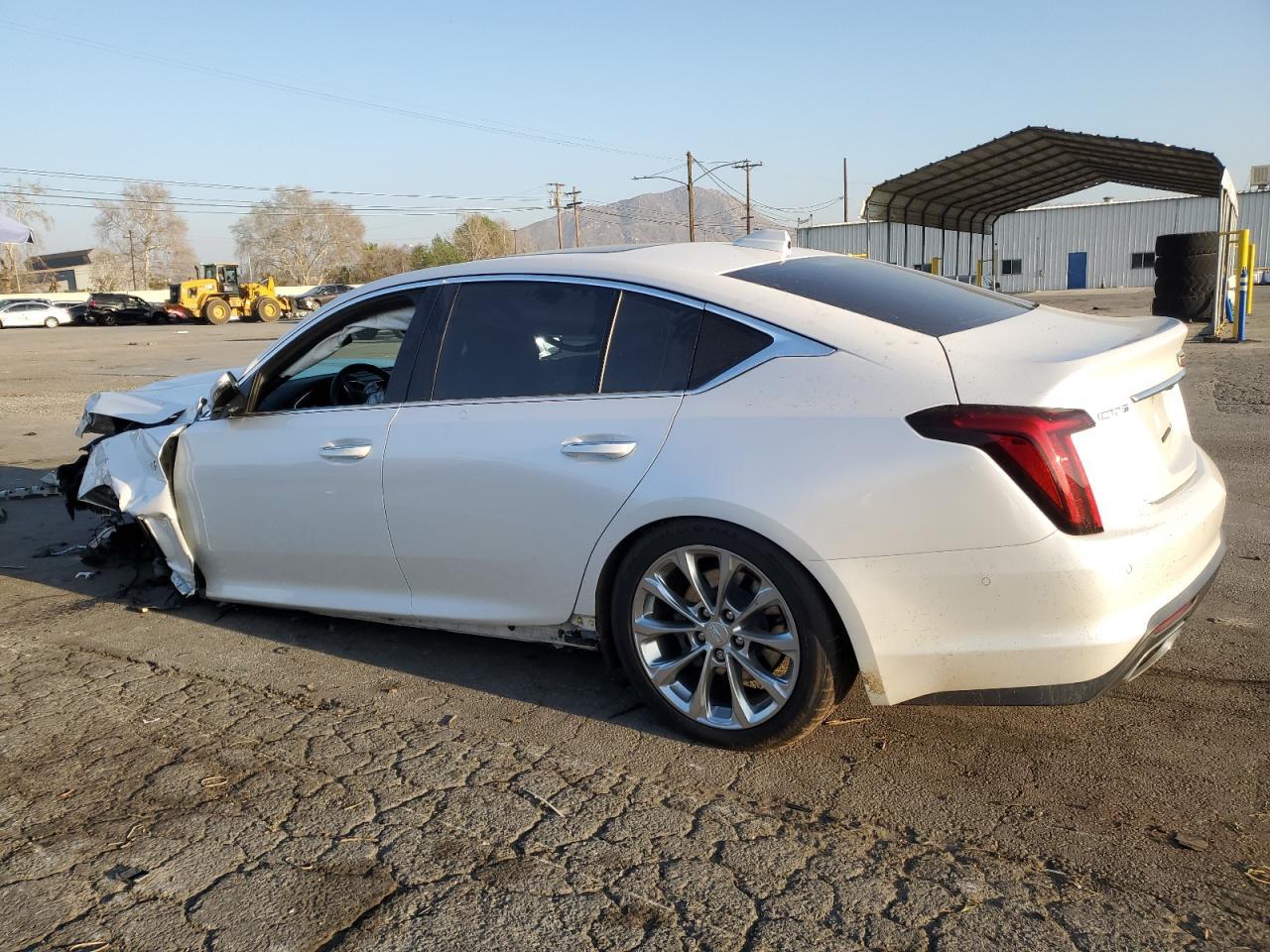 2022 CADILLAC CT5 PREMIU - Фото 2