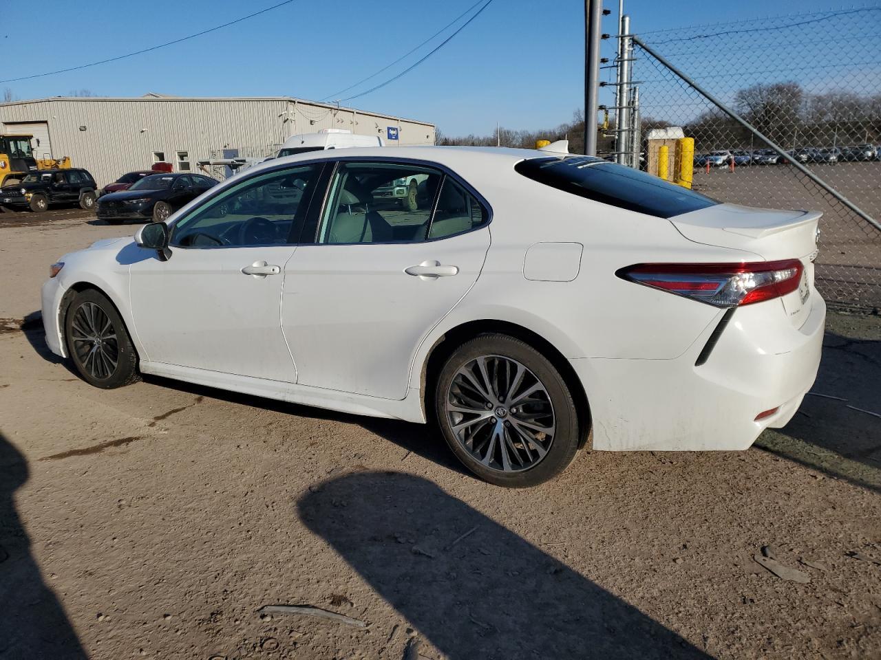 2019 TOYOTA CAMRY L - Image 2