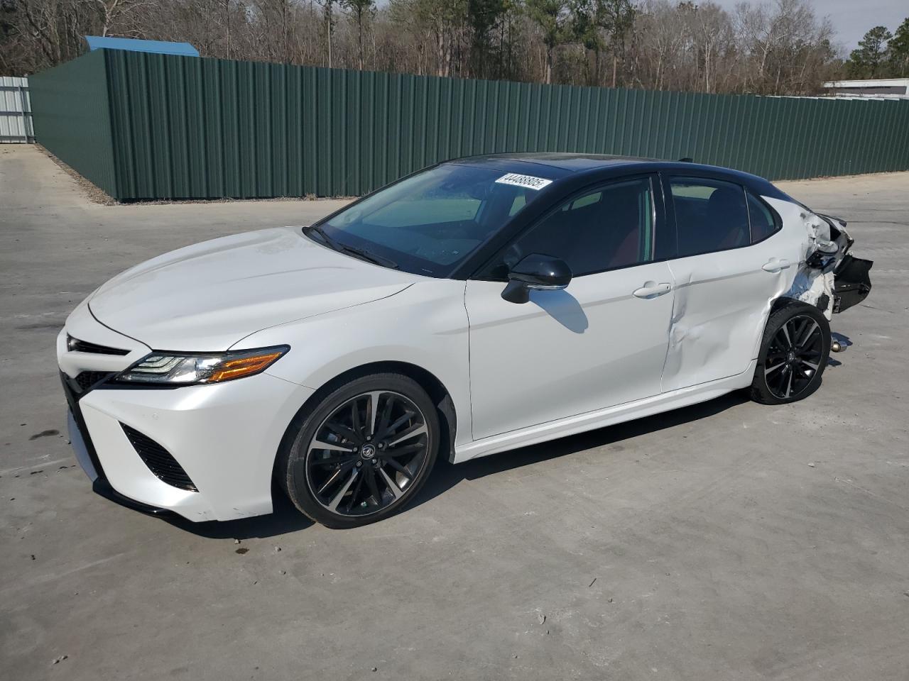 2019 TOYOTA CAMRY XSE