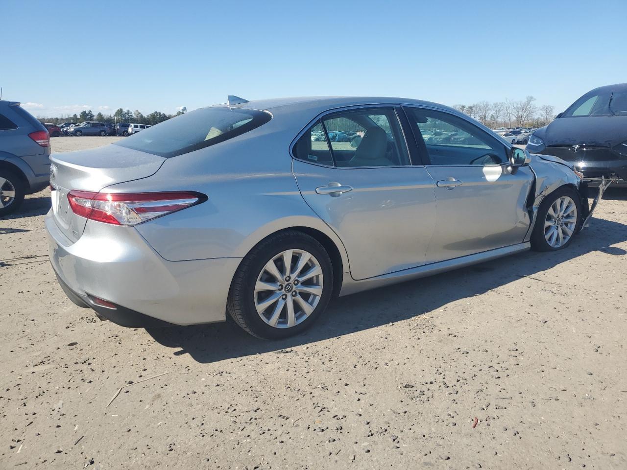 2019 TOYOTA CAMRY L - Image 3