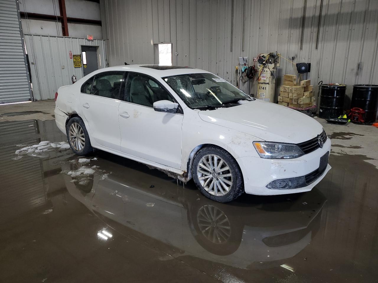 2014 VOLKSWAGEN JETTA SEL - Фото 4