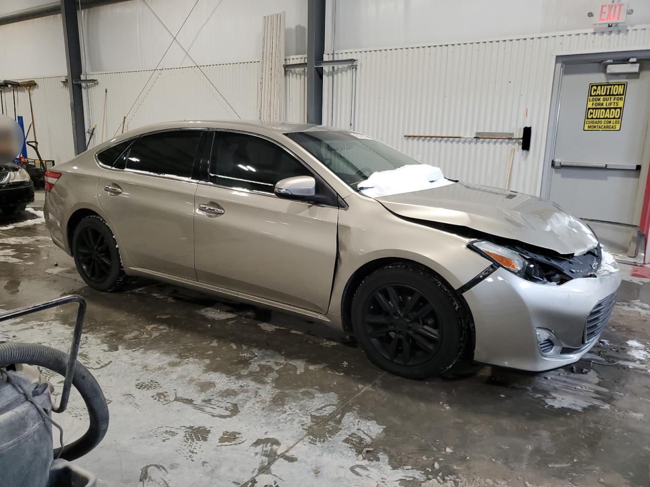 2015 TOYOTA AVALON XLE - Image 4