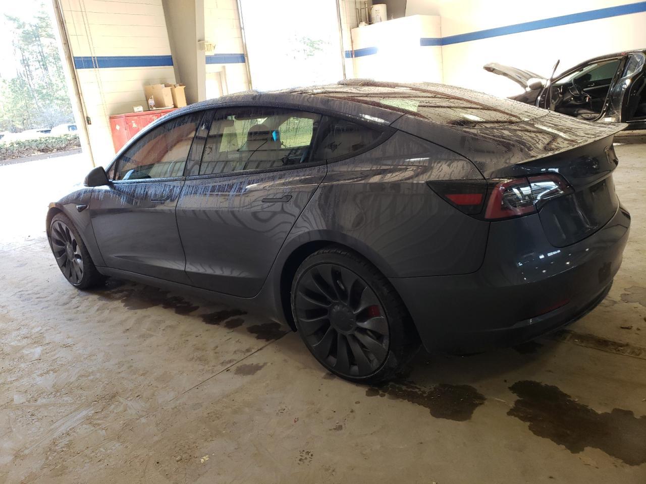 2022 TESLA MODEL 3 - Image 2