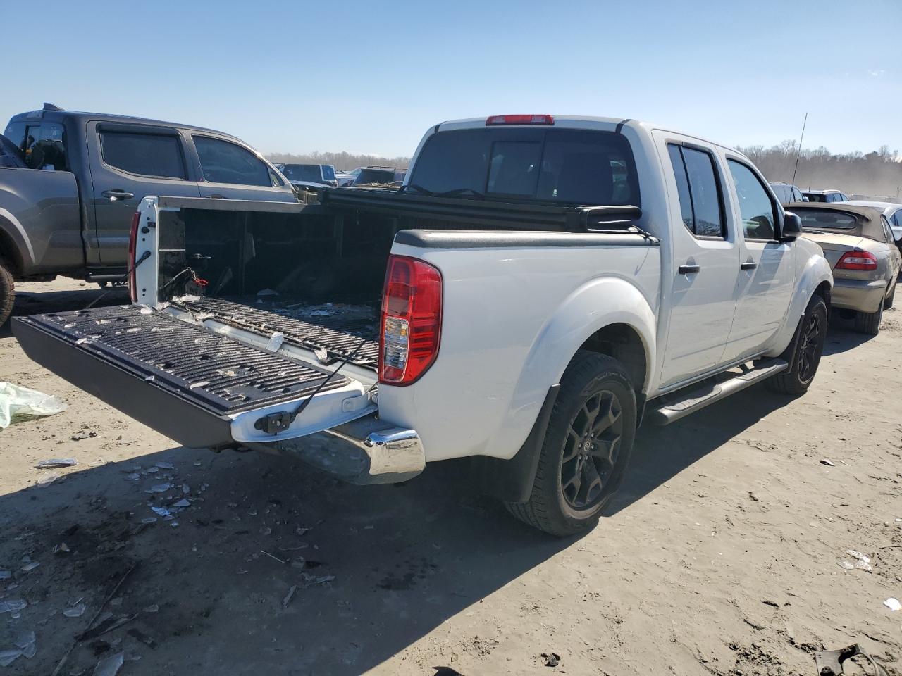 2019 NISSAN FRONTIER S - Фото 3