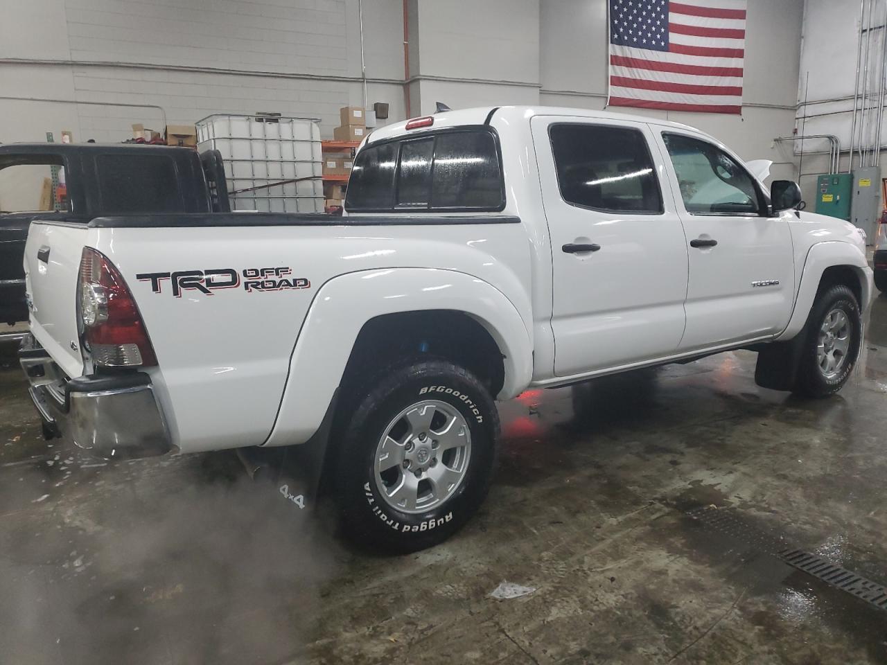 2014 TOYOTA TACOMA DOU - Фото 3