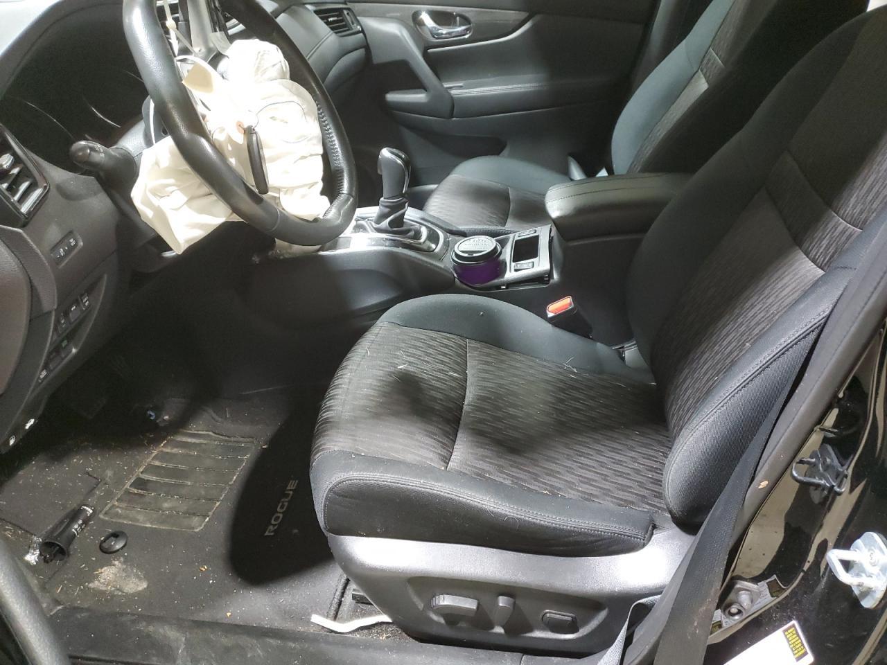 2017 NISSAN ROGUE SV - Image 7