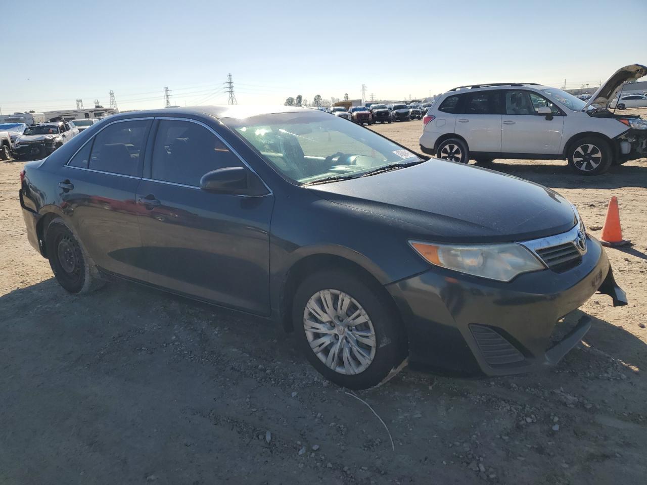 2013 TOYOTA CAMRY L - Фото 4