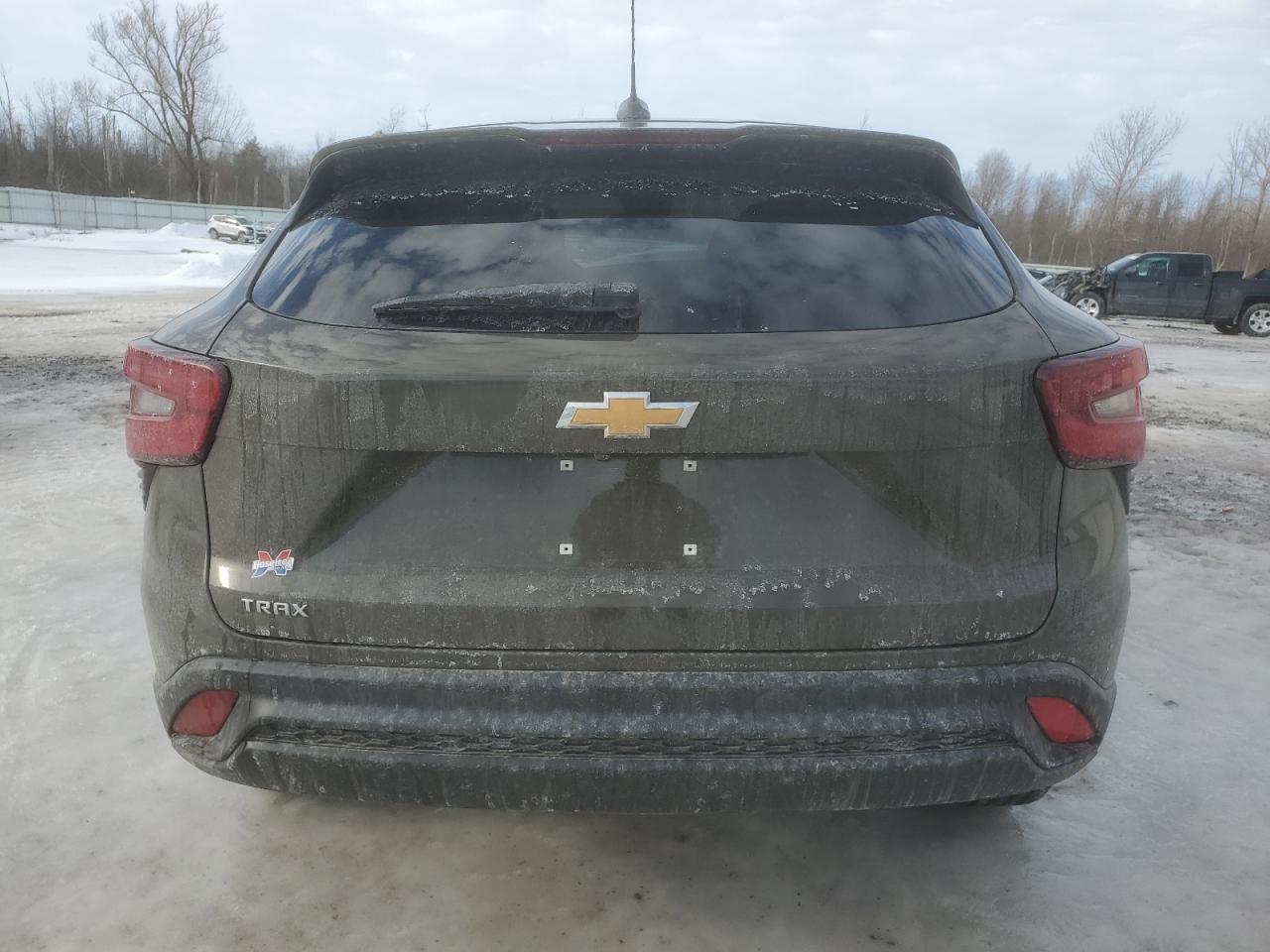 2024 CHEVROLET TRAX LS - Image 6