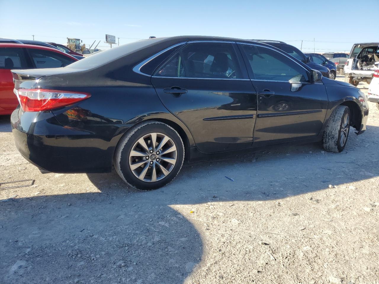 2016 TOYOTA CAMRY LE - Фото 3