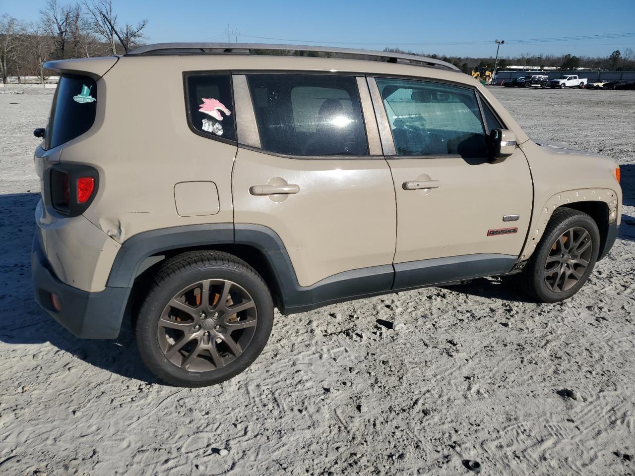 2016 JEEP RENEGADE L - Image 3