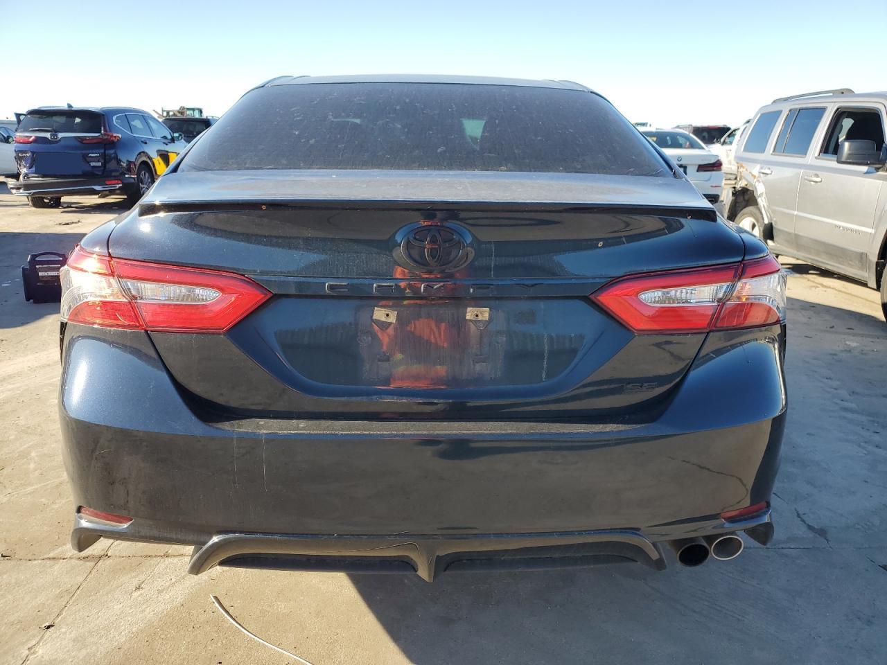 2018 TOYOTA CAMRY L - Image 6