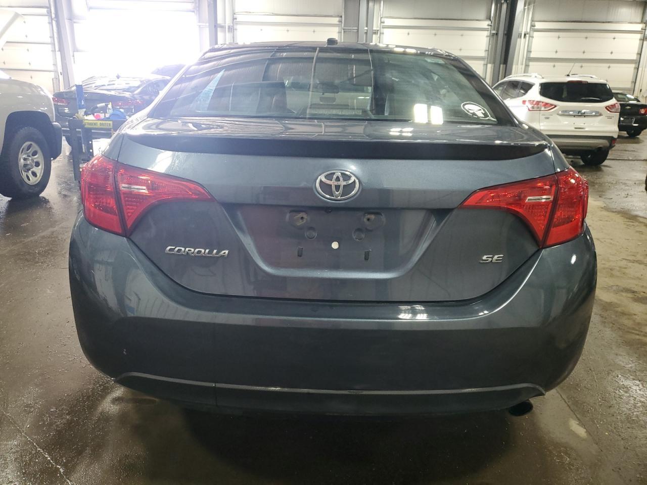 2018 TOYOTA COROLLA L - Фото 6