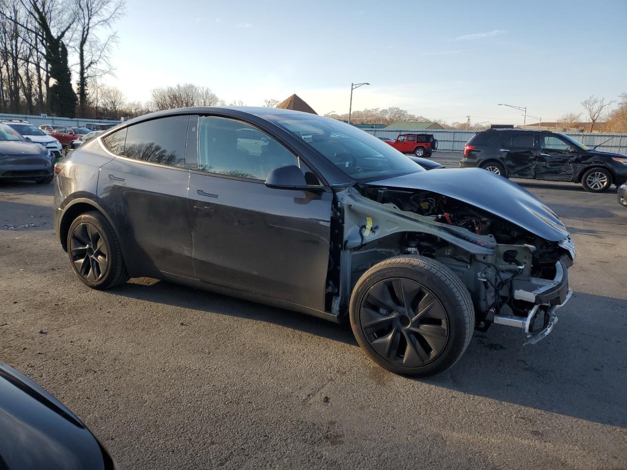 2024 TESLA MODEL Y - Image 4
