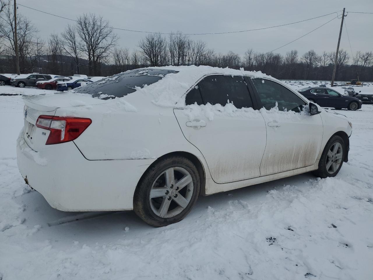 2014 TOYOTA CAMRY L - Image 3
