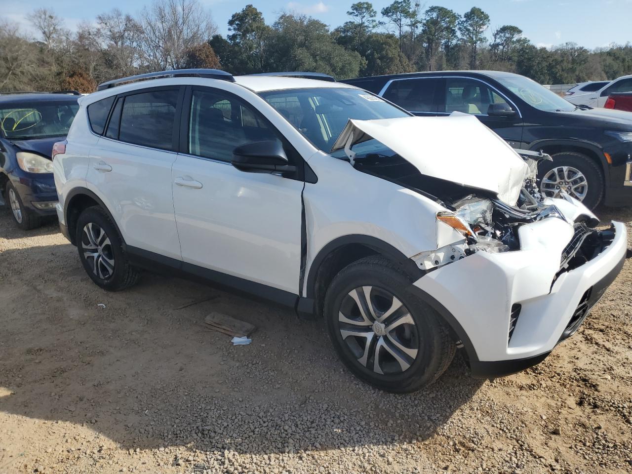 2017 TOYOTA RAV4 LE - Image 4