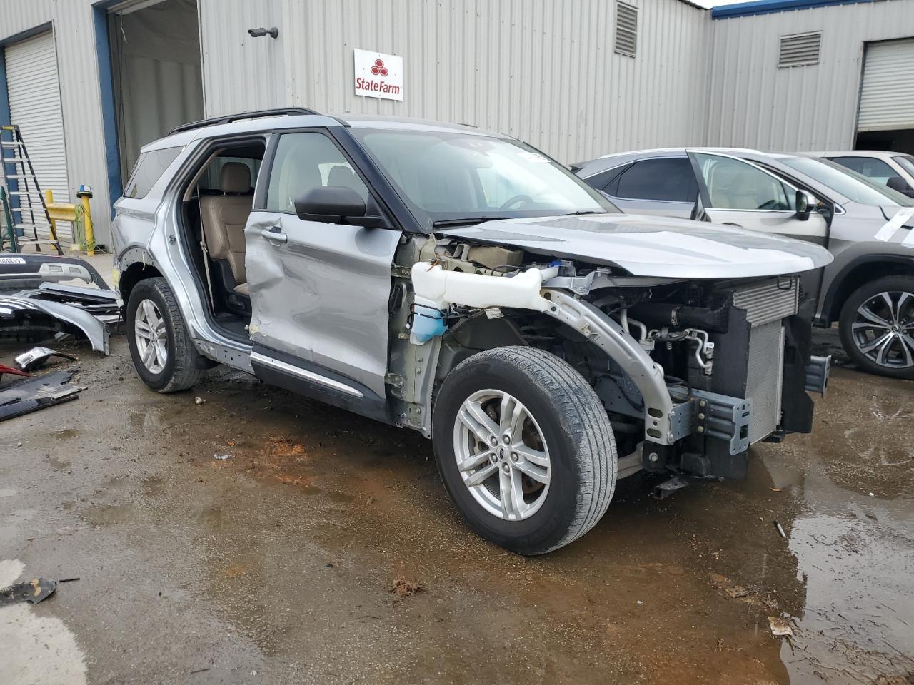 2023 FORD EXPLORER X - Image 4